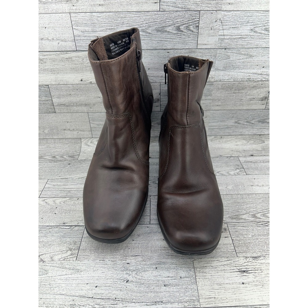 Clarks Bendables Women 10M Brown Leather Ankle Boots Square Toe Block Heel 83575